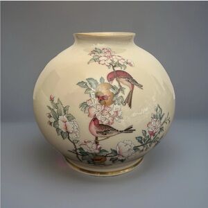 Lenox “Serenade” Large Ivory Round Globe Vase with Birds & Flowers 24KGold Trim